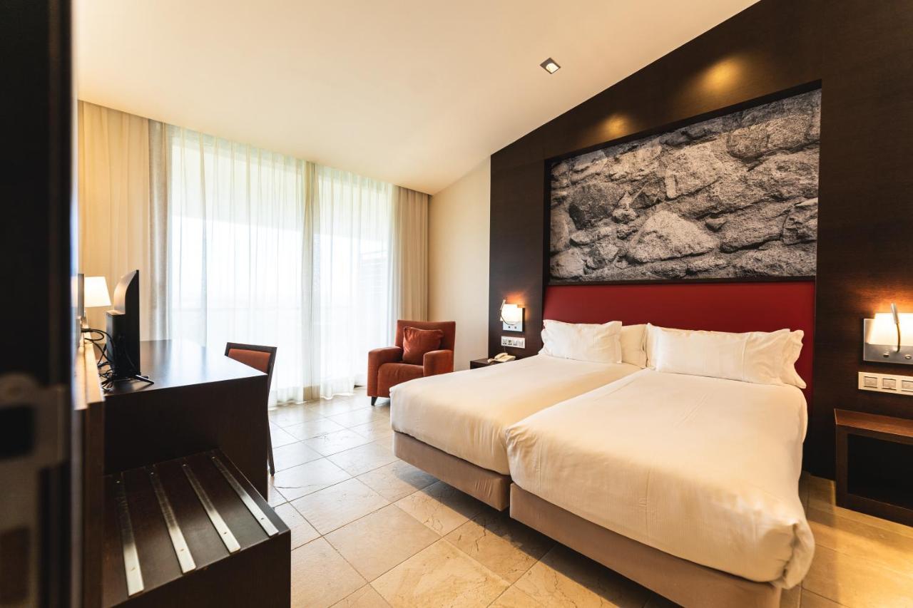 Hotel Mas Sola سانتا كولوما دي فارنرس المظهر الخارجي الصورة